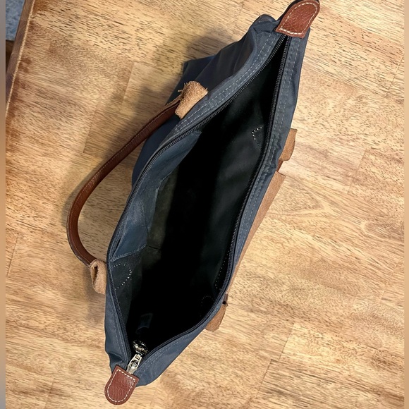 Medium Le Pliage Nylon Shoulder Tote - Picture 4 of 5